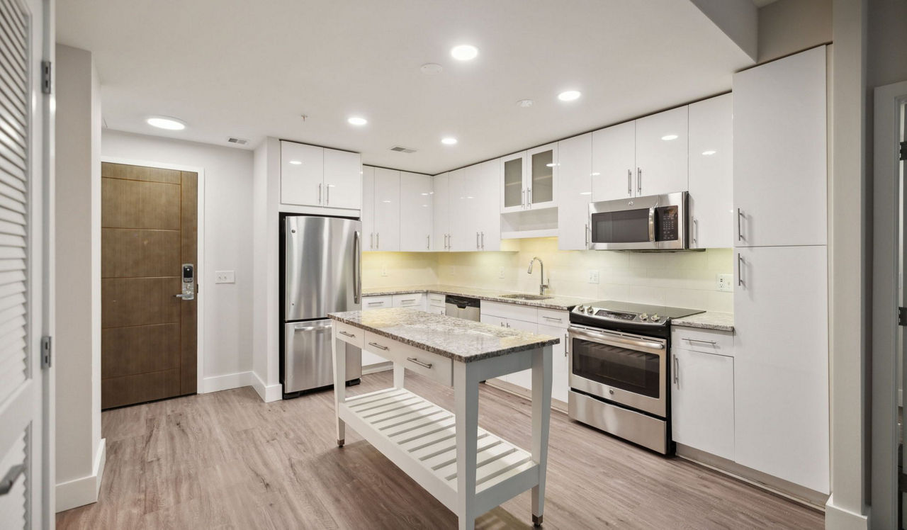 Flats 8300 - Bethesda, MD - Kitchen