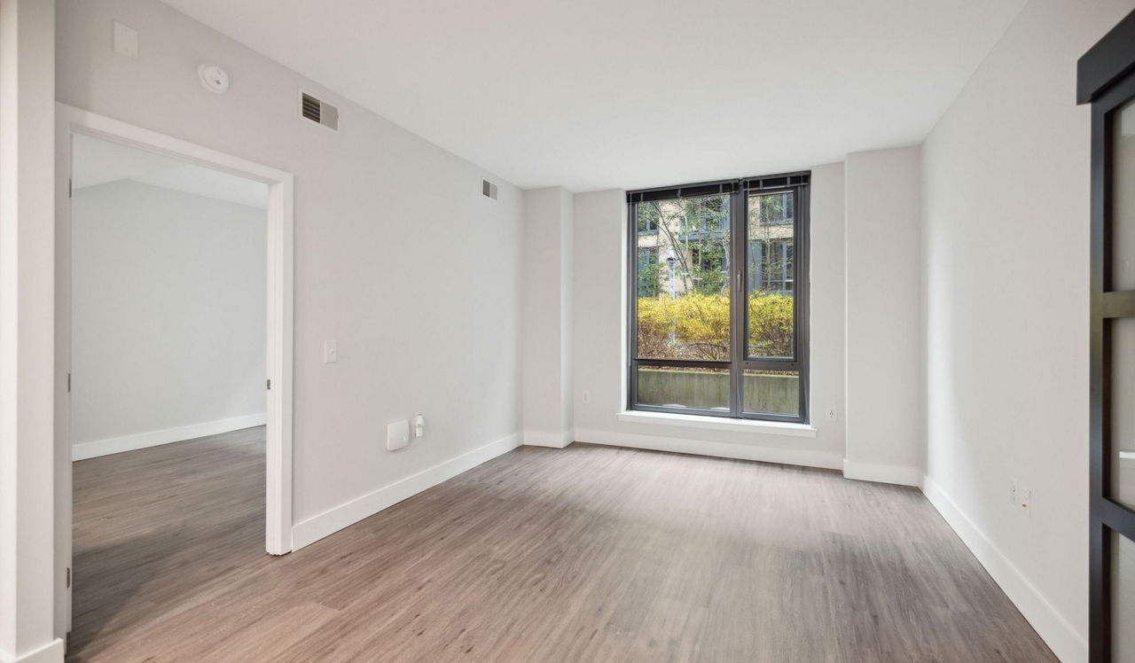 Flats 8300 - Bethesda, MD - living room