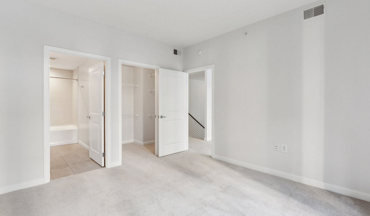 Flats 8300 - Bethesda, MD - bedroom