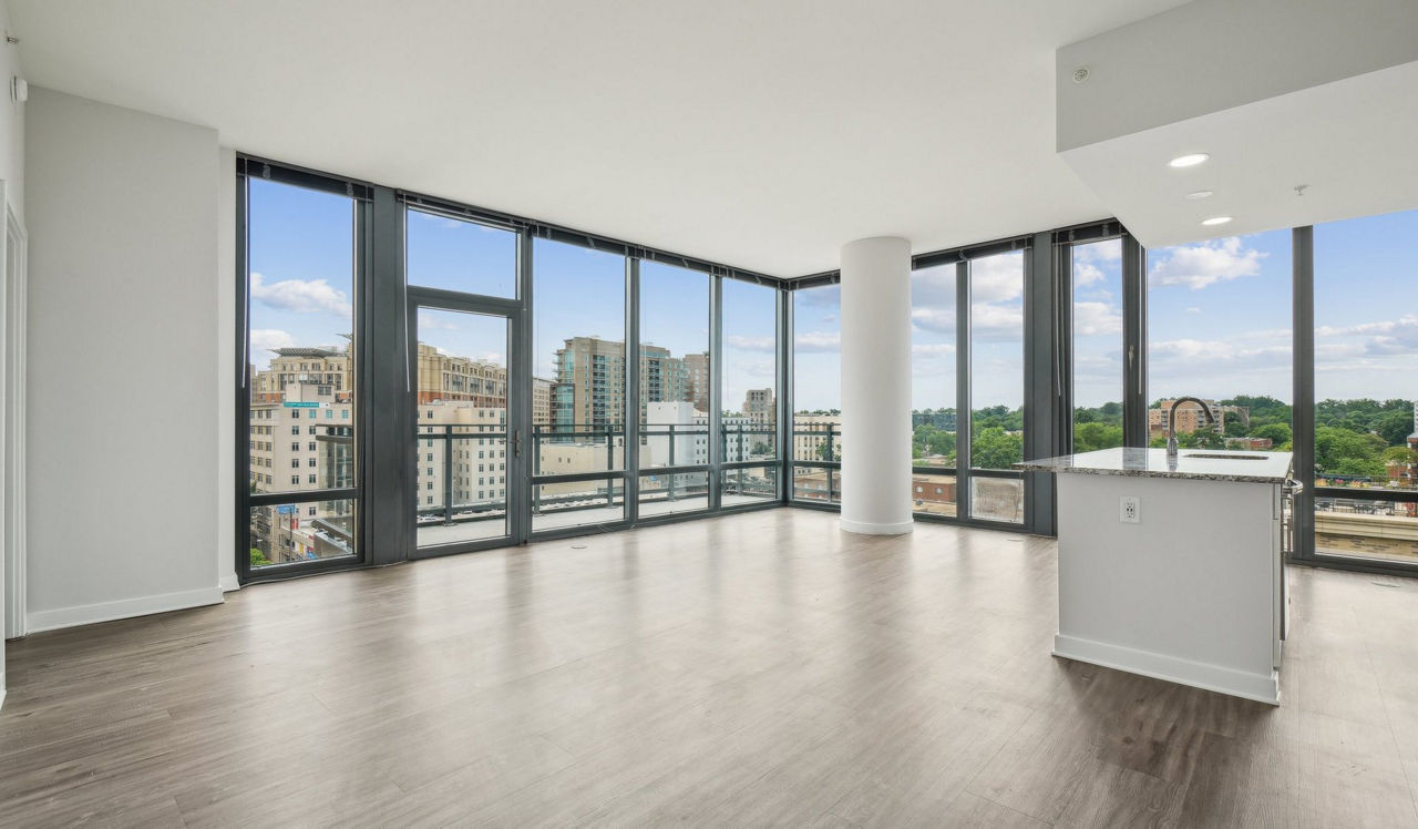 Flats 8300 - Bethesda, MD - living room