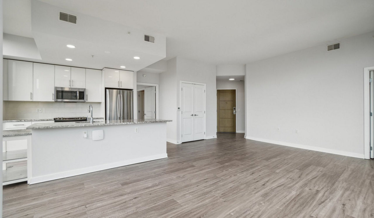 Flats 8300 - Bethesda, MD - living room