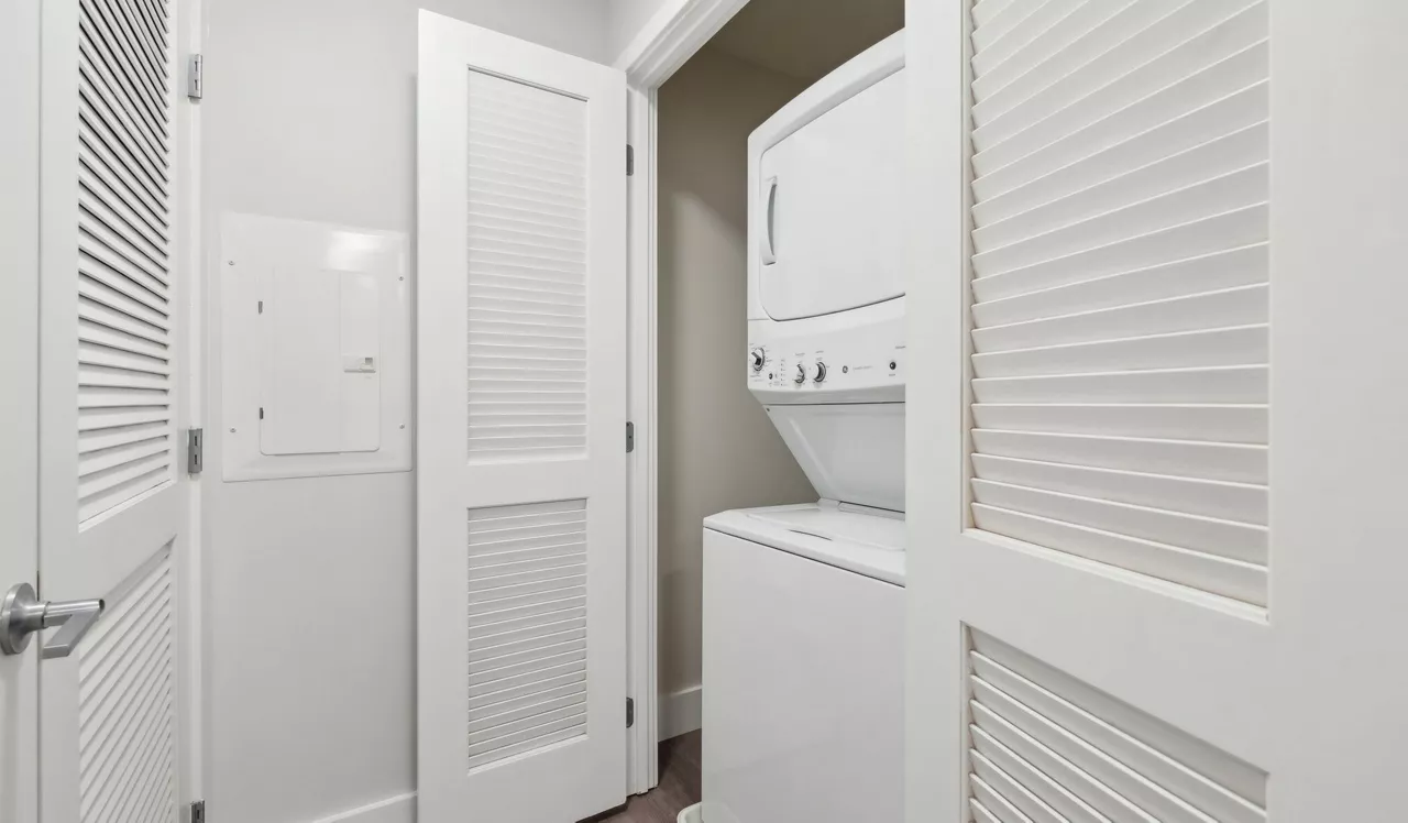 Flats 8300 - Bethesda, MD - Laundry