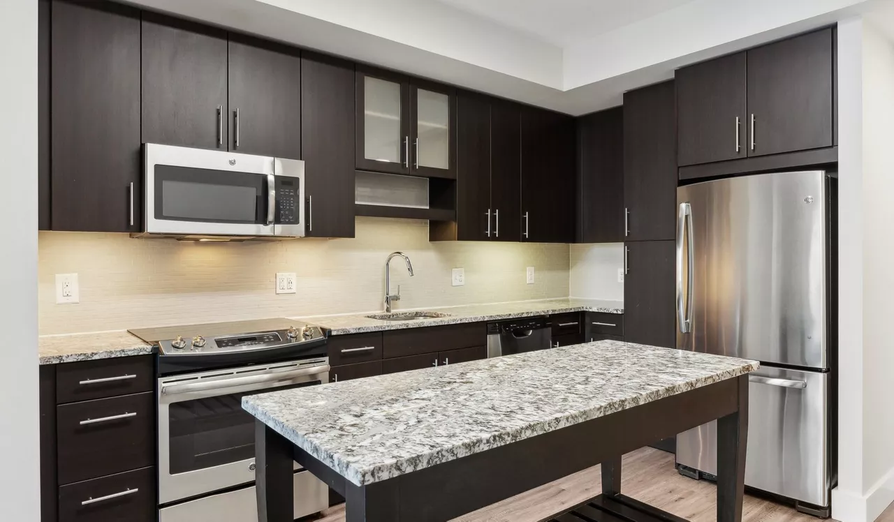 Flats 8300 - Bethesda, MD - Kitchen