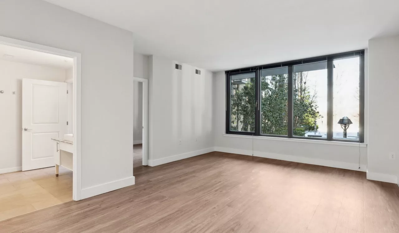 Flats 8300 - Bethesda, MD - living room