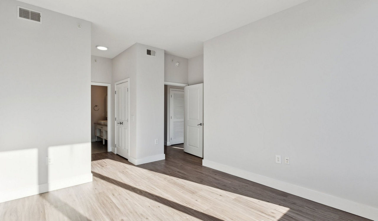 Flats 8300 - Bethesda, MD - bedroom