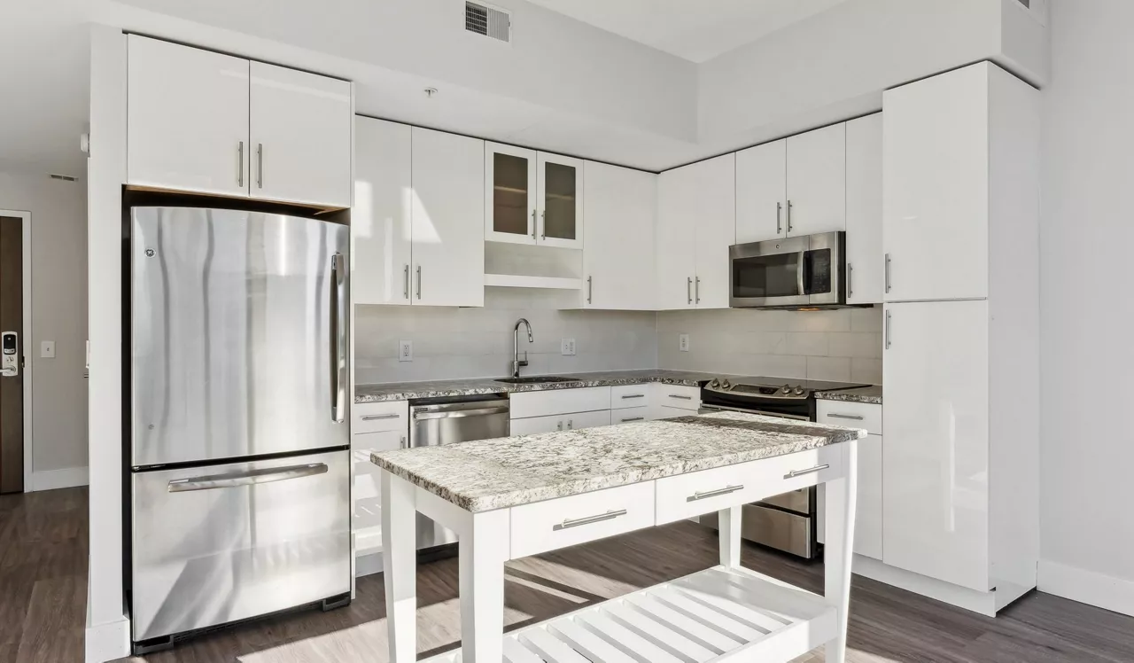 Flats 8300 - Bethesda, MD - Kitchen