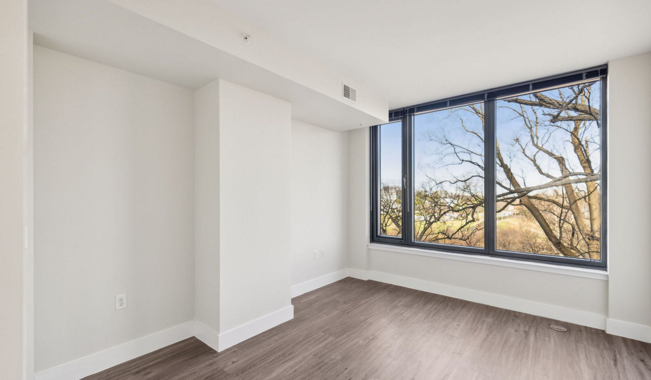 Flats 8300 - Bethesda, MD - bedroom