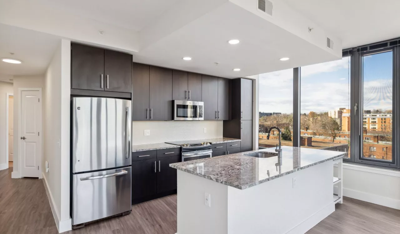 Flats 8300 - Bethesda, MD - Kitchen