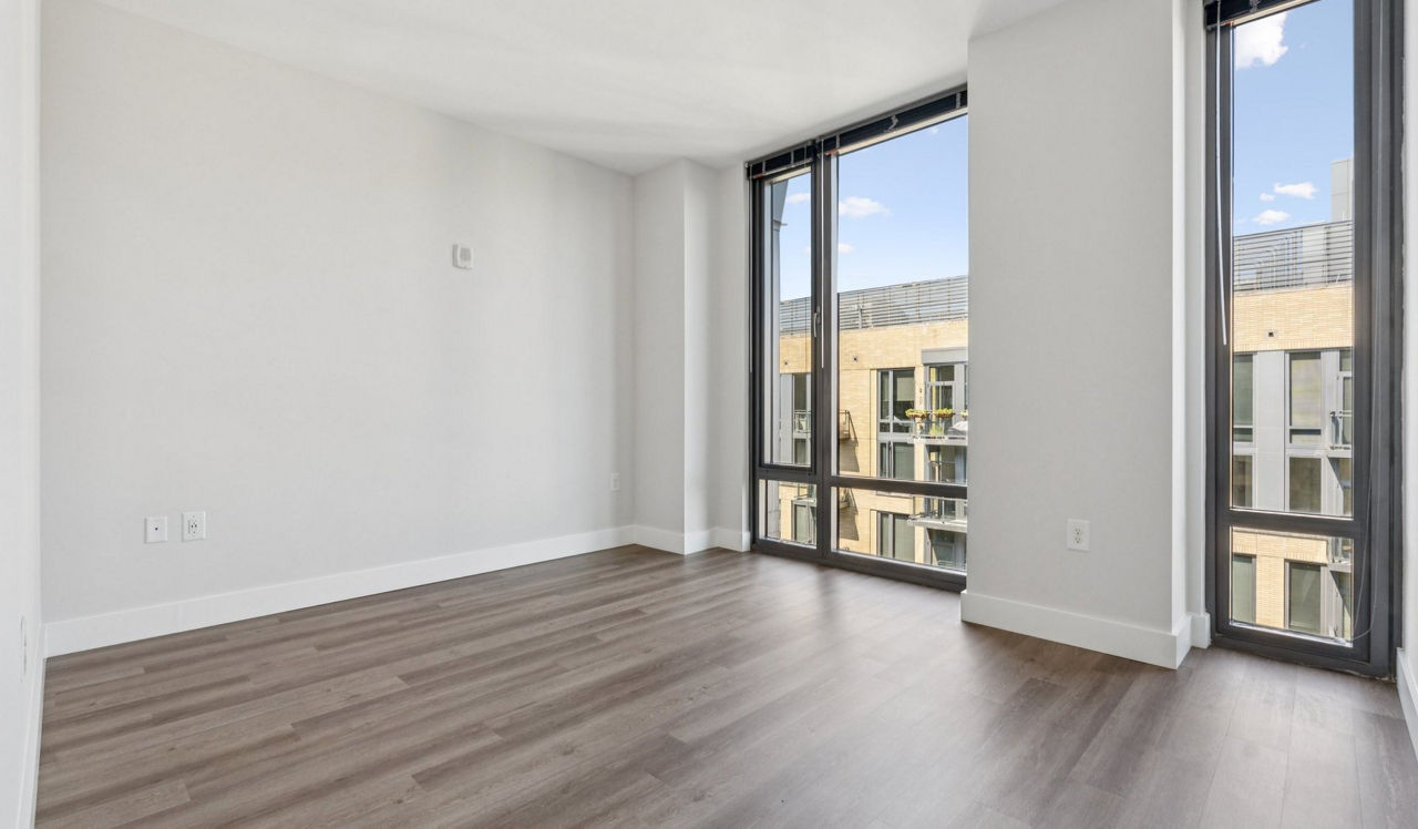 Flats 8300 - Bethesda, MD - Bedroom