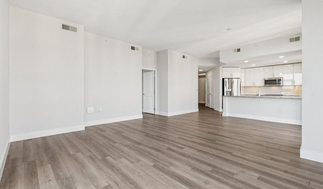 Flats 8300 - Bethesda, MD - Living Room