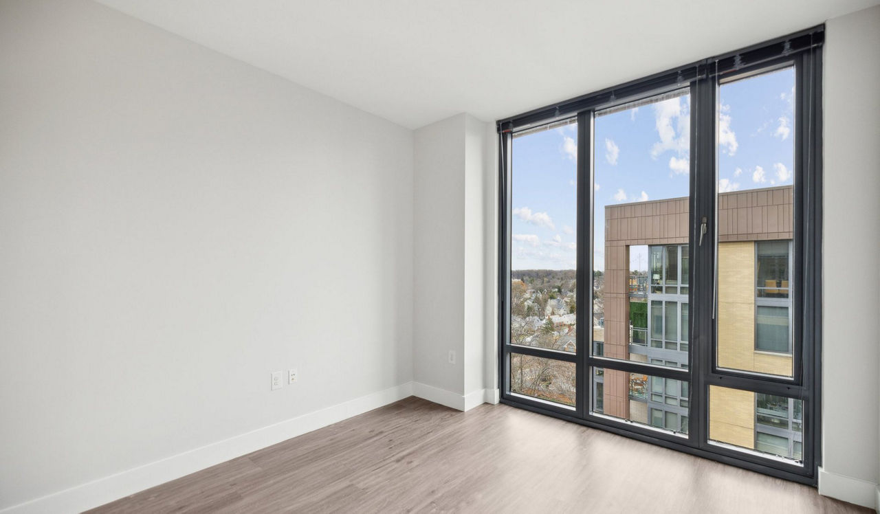 Flats 8300 - Bethesda, MD - Bedroom