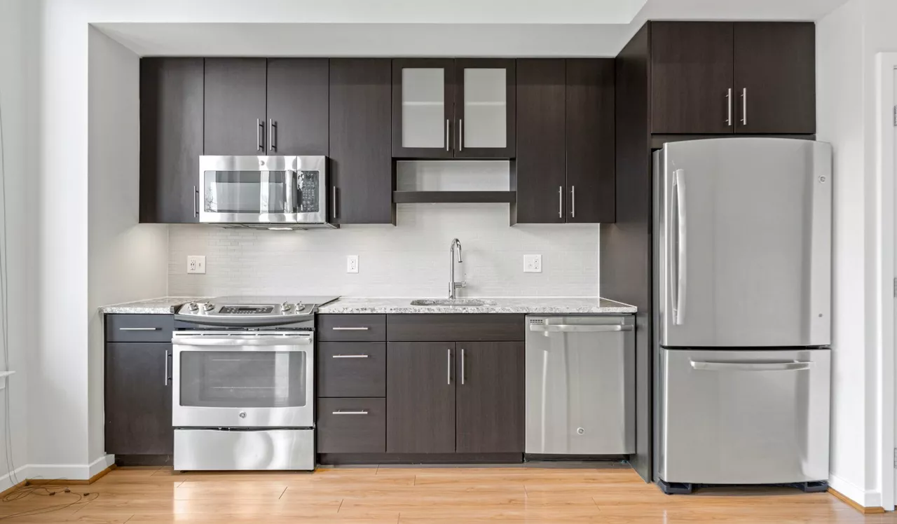Flats 8300 - Bethesda, MD - Kitchen