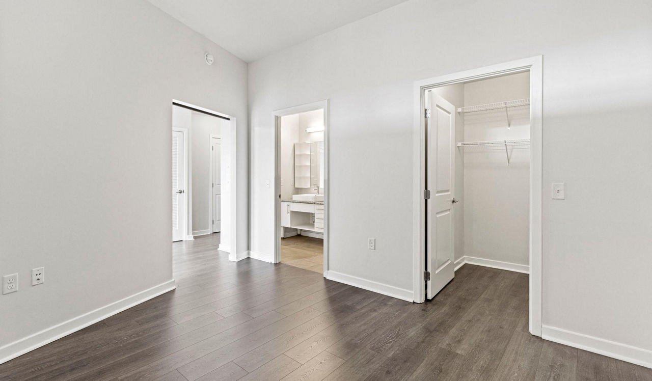 Flats 8300 - Bethesda, MD - Bedroom