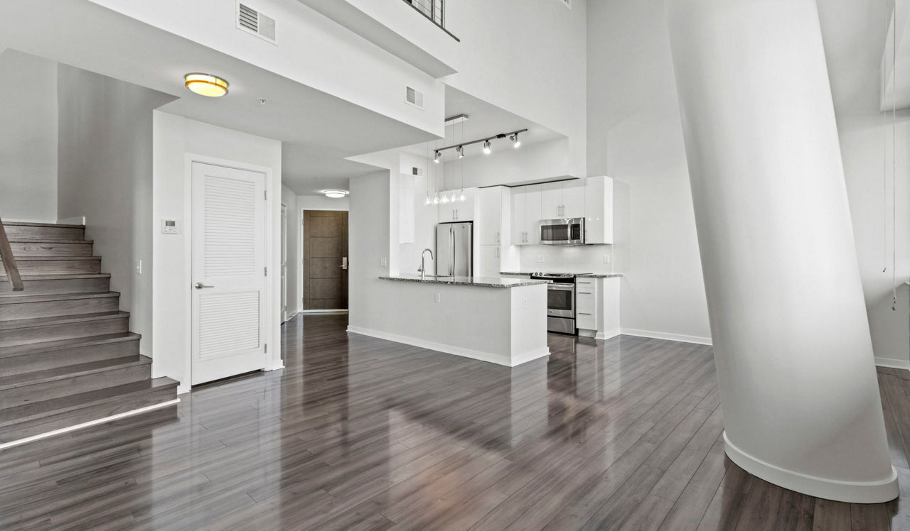 Flats 8300 Apartment Homes 3 of 12