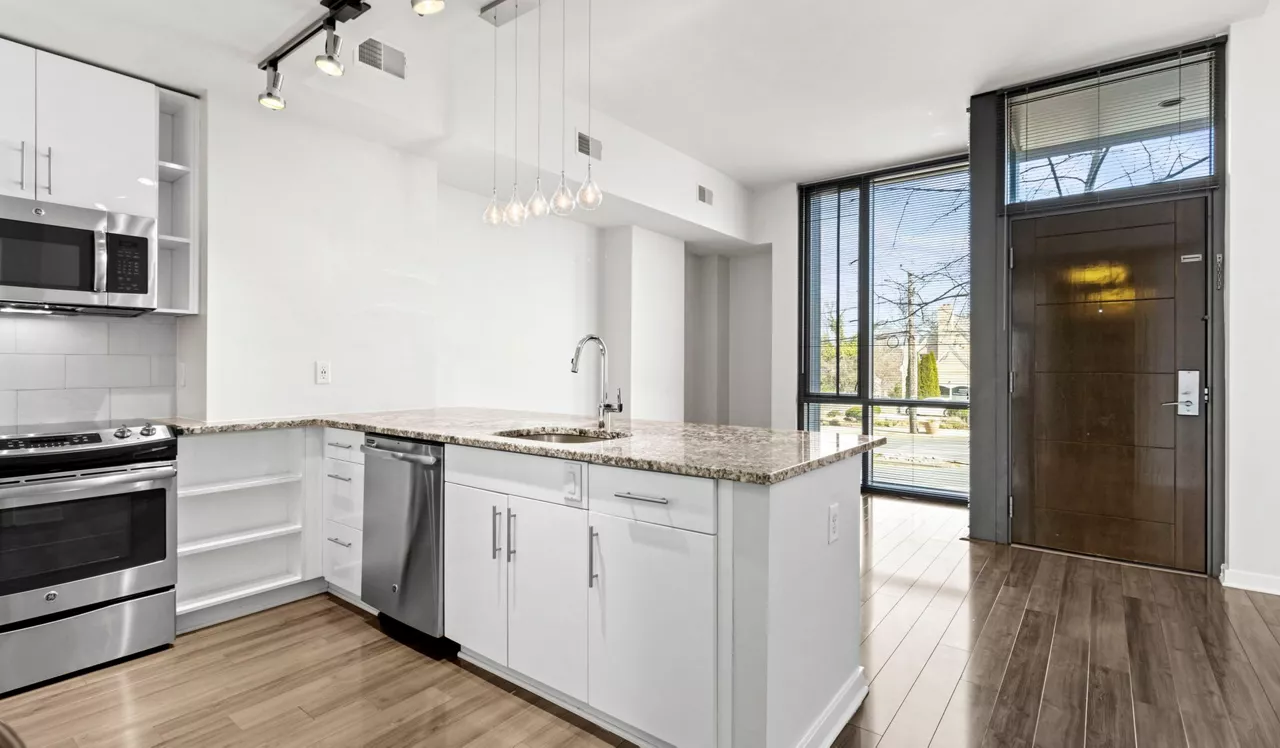 Flats 8300 -Bethesda, MD -Kitchen