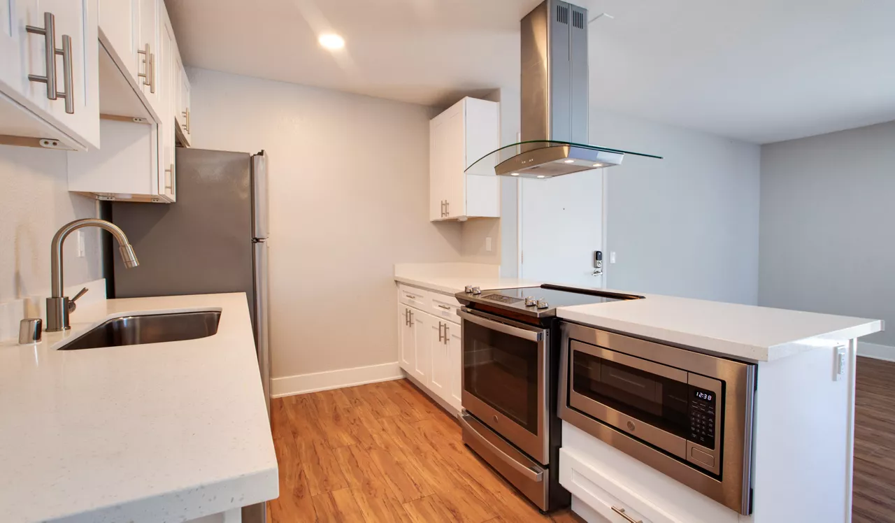 Hidden Cove - Escondido, CA - Kitchen