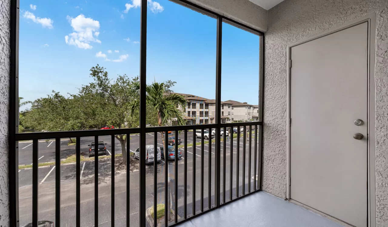 Verandahs of Brighton Bay - St. Petersburg, FL - Balcony