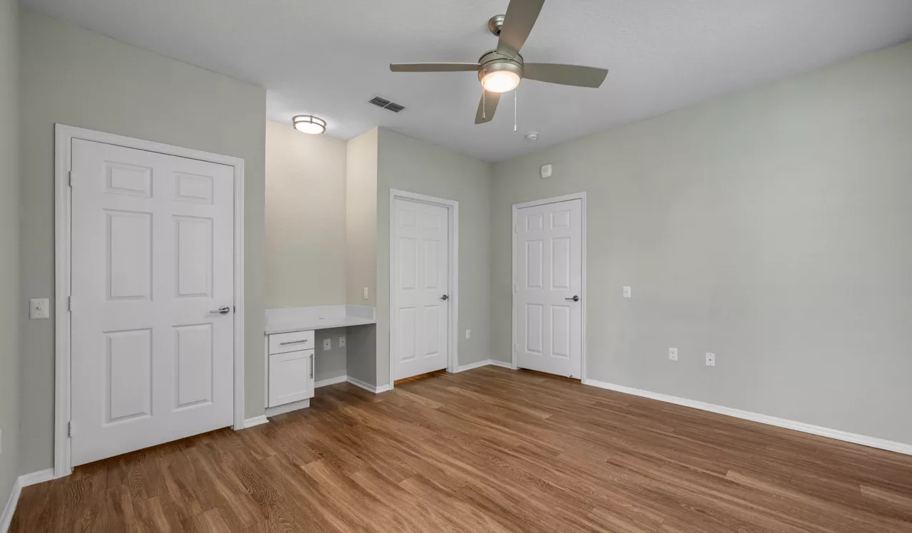 Verandahs of Brighton Bay - St. Petersburg, FL - Bedroom
