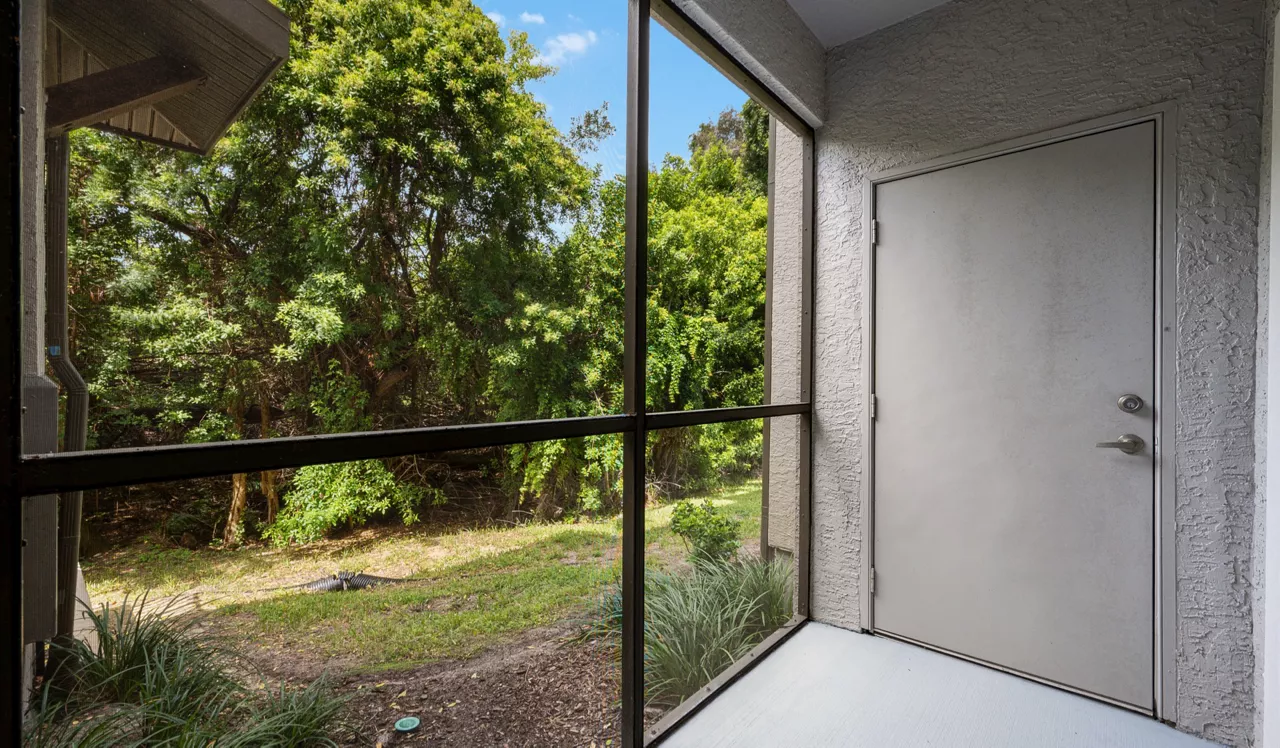 Verandahs of Brighton Bay - St. Petersburg, FL - Patio