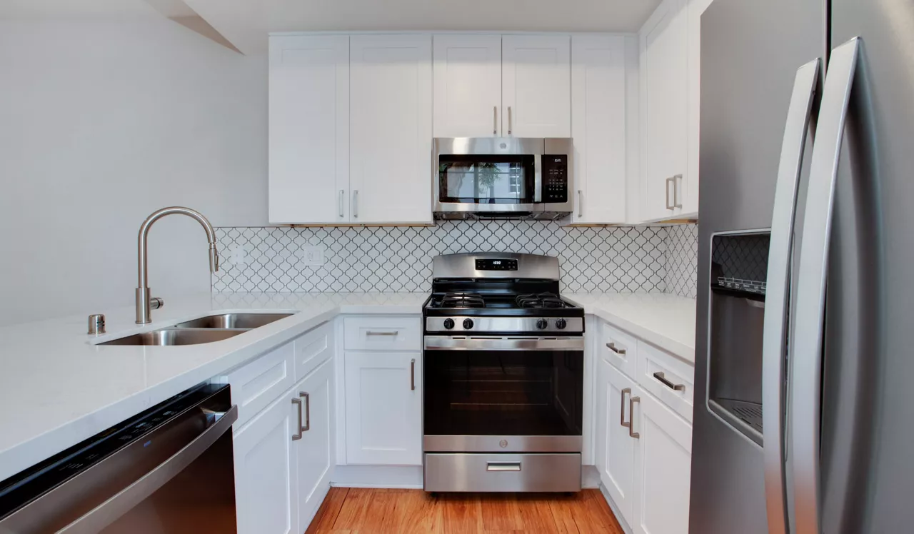 HillCreste - Los Angeles, CA - Kitchen