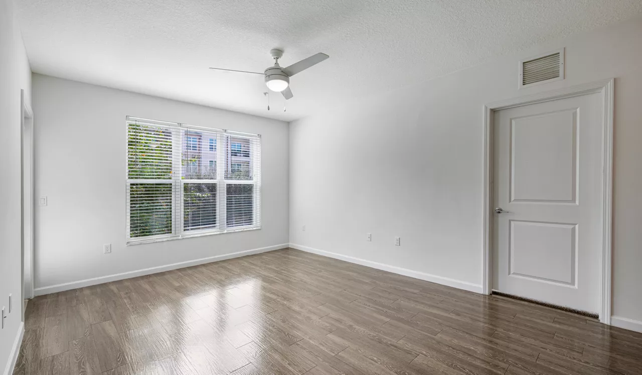 Horizon at Wiregrass Ranch - Wesley Chapel, FL - Living Room