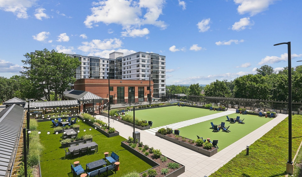 Huntington Gateway - Alexandria, VA - Courtyard