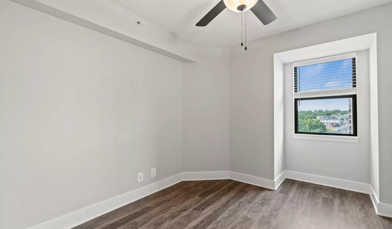 Huntington Gateway - Alexandira, VA - Bedroom
