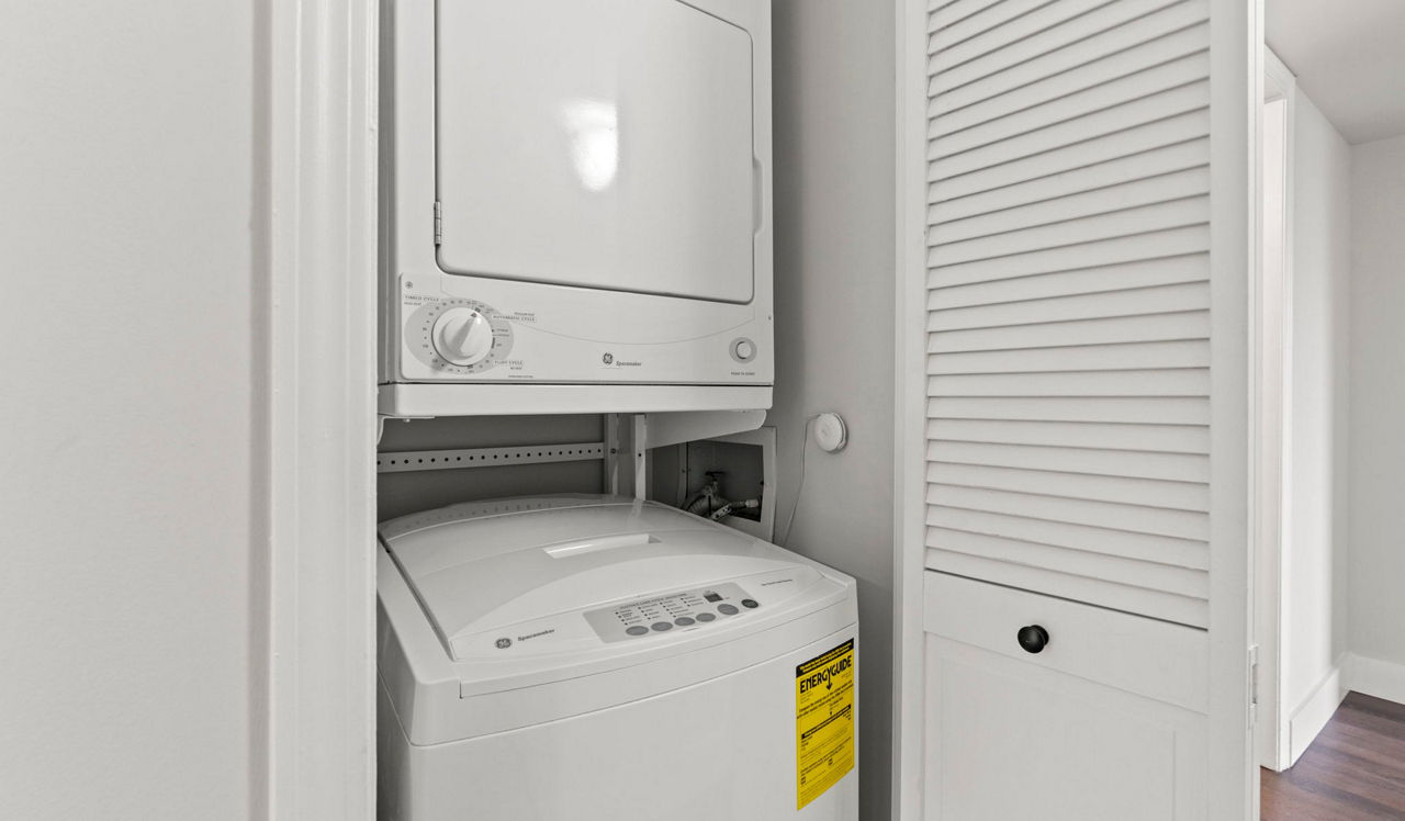 Huntington Gateway - Alexandria, VA - Laundry