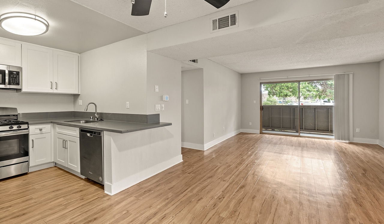 Indian Oaks Apartments - Upgraded Kitchens - Simi Valley, CA