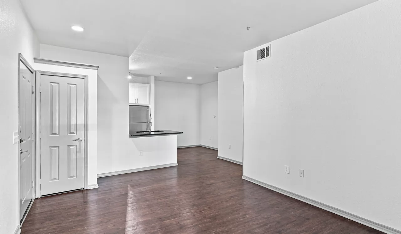 Lakeview at Gateway Park - Denver, CO - Living Room