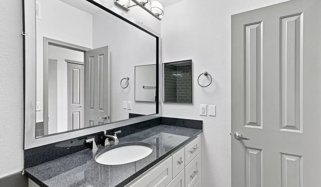 Lakeview at Gateway Park - Denver, CO - Bathroom
