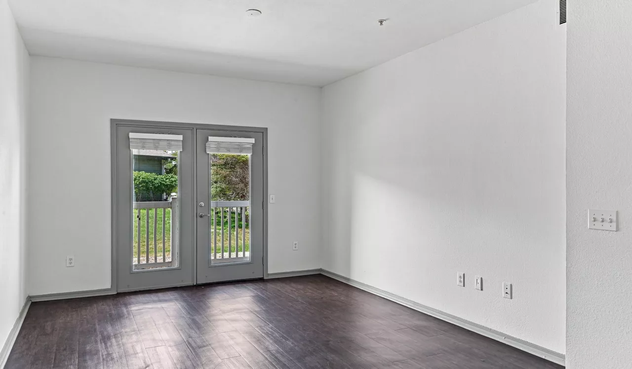 Lakeview at Gateway Park - Denver, CO - Living Room