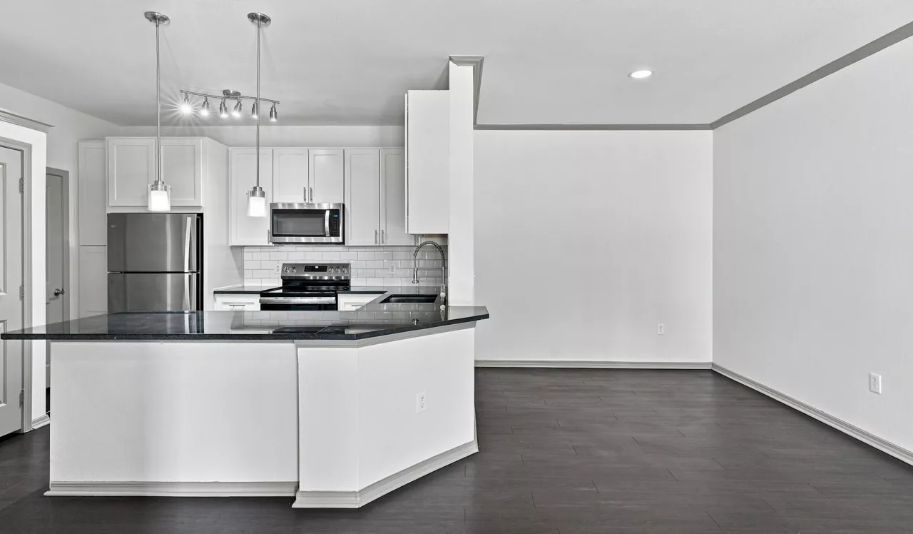 Lakeview at Gateway Park - Denver, CO - Dining Room