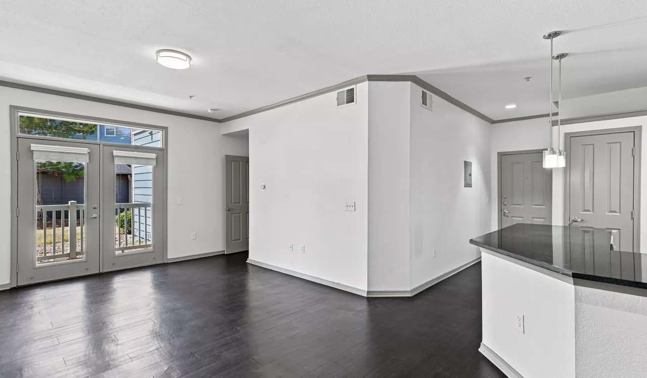Lakeview at Gateway Park - Denver, CO - Living Room