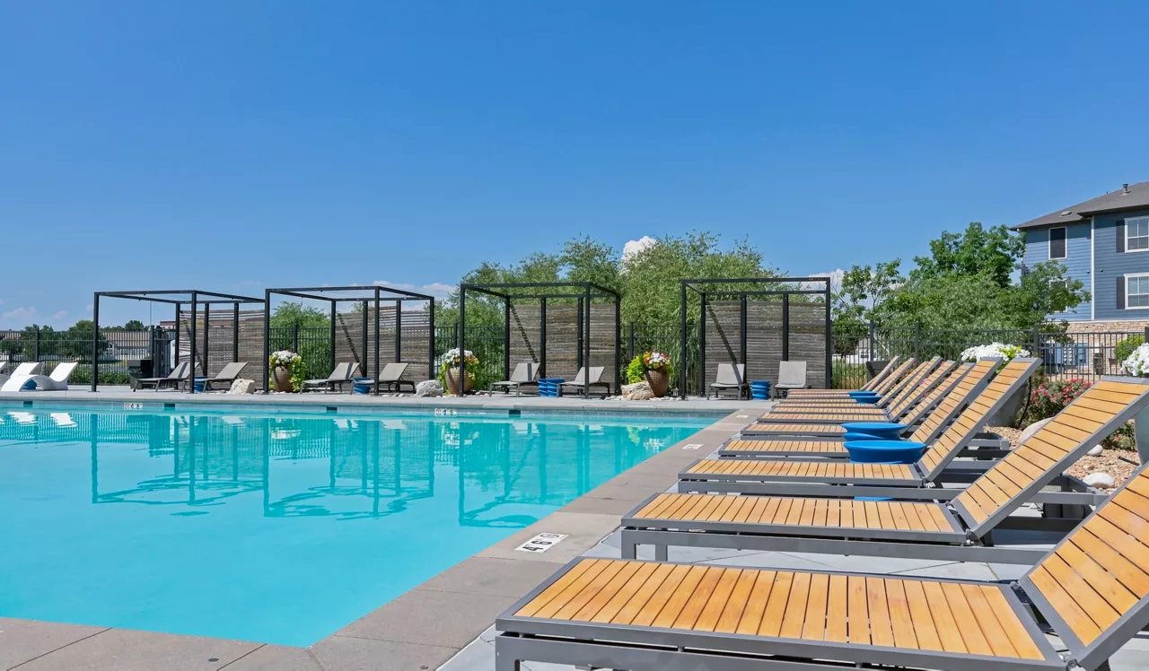 Lakeview at Gateway Park - Pool