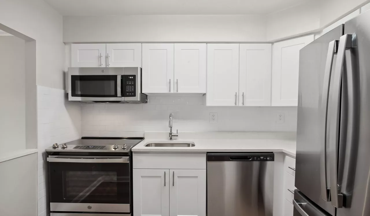 Latrobe Apartments - Washington, DC - Kitchen