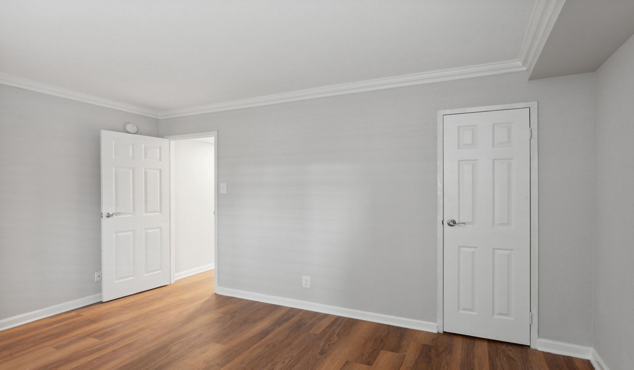 Latrobe Apartments - Washington, DC - Bedroom