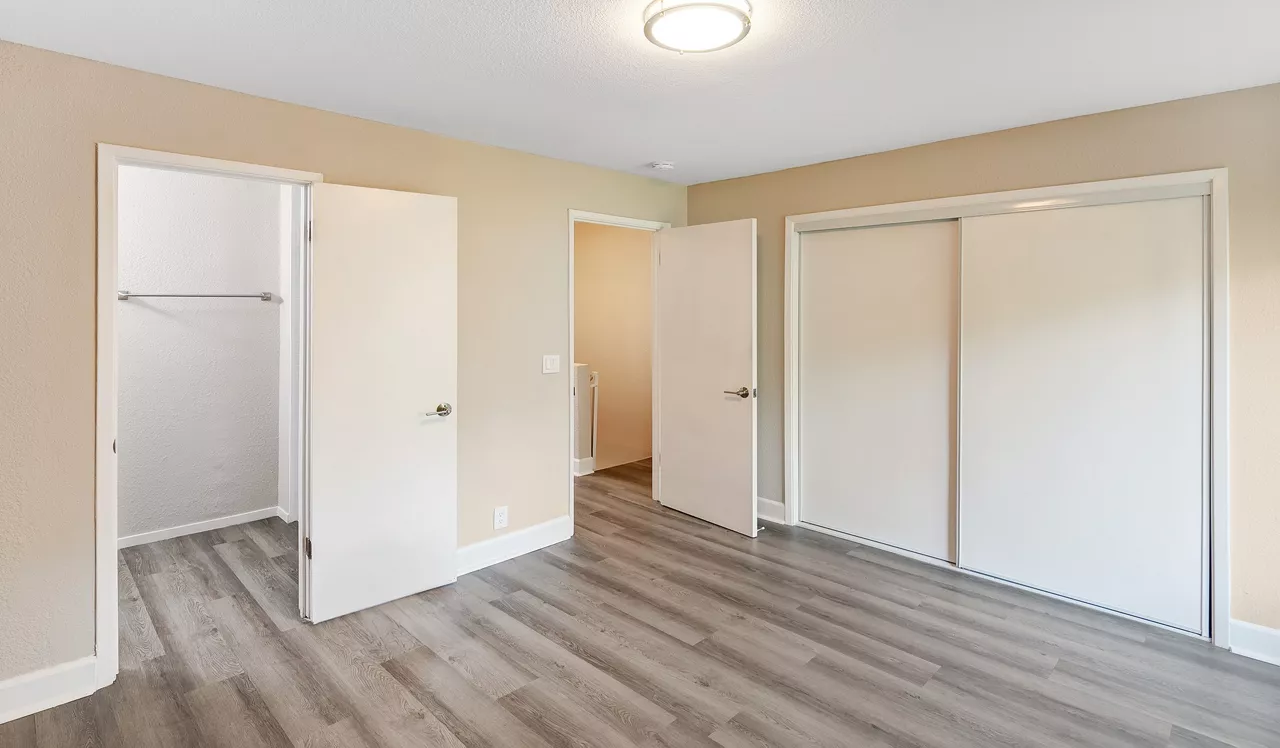 Laurel Crossing - San Mateo, CA - Bedroom