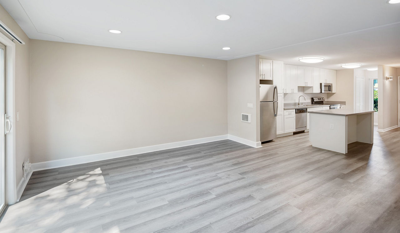 Laurel Crossing - San Mateo, CA - Living Room