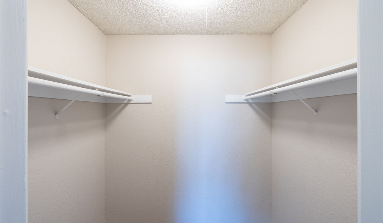 Laurel Crossing  - San Mateo, CA - Closet