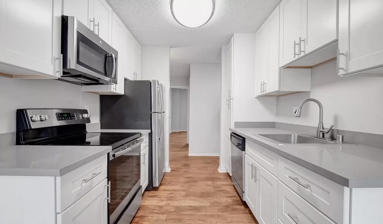 Laurel Crossing  - San Mateo, CA - Kitchen