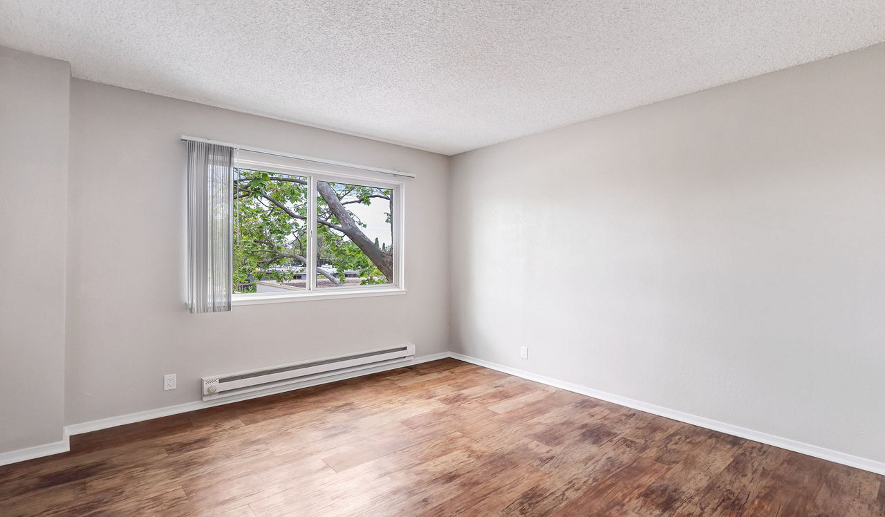 Laurel Crossing  - San Mateo, CA - Bedroom