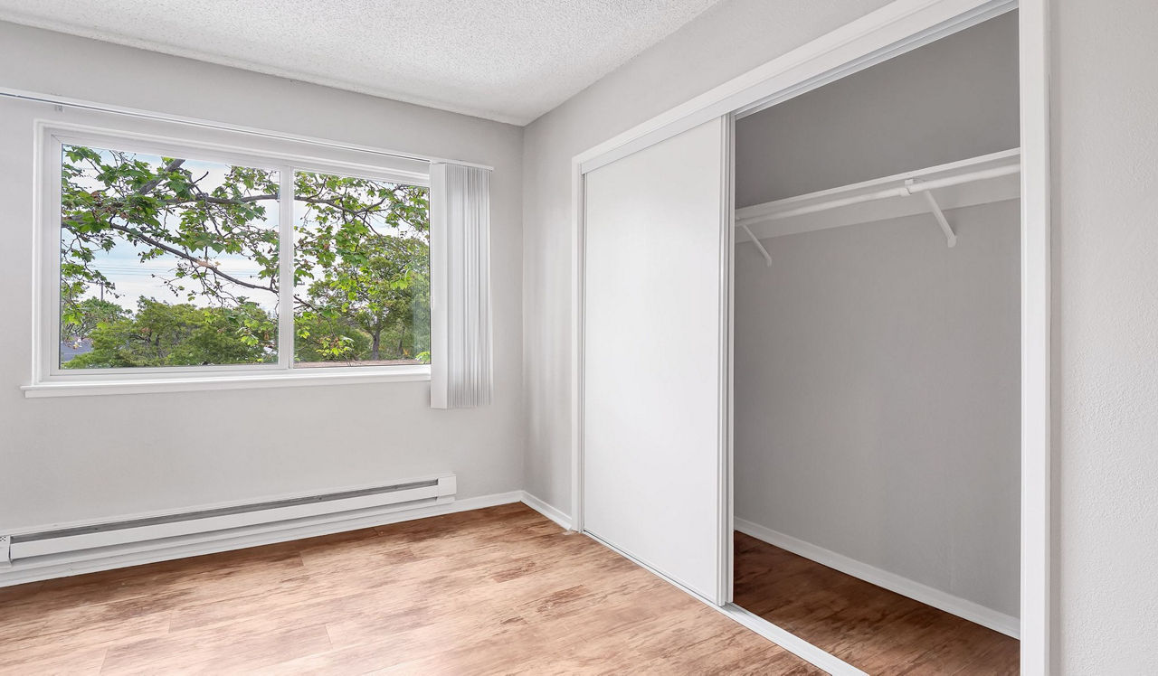 Laurel Crossing  - San Mateo, CA - Bedroom