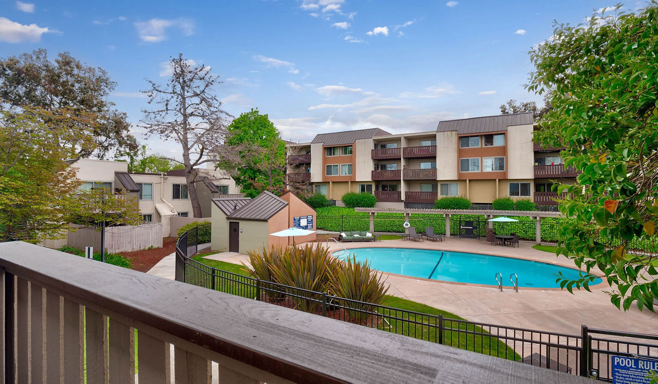 Laurel Crossing  - San Mateo, CA - Balcony