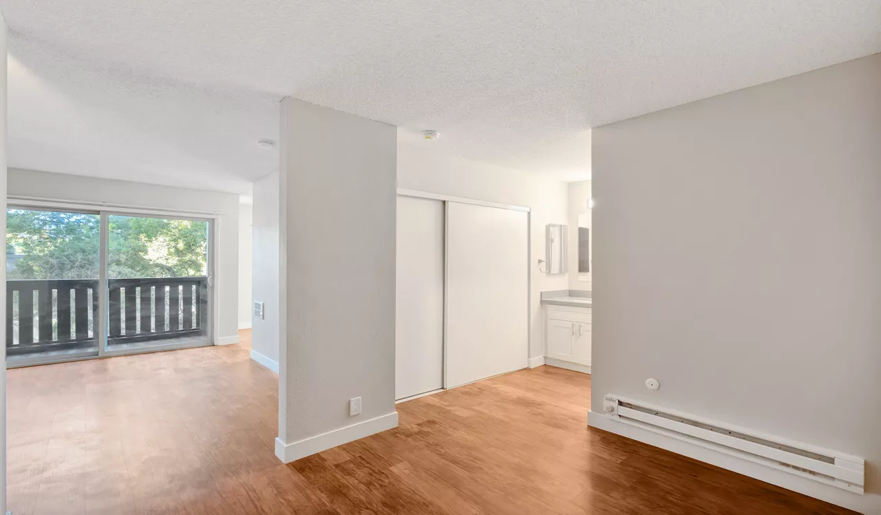 Laurel Crossing - San Mateo, CA - Bedroom