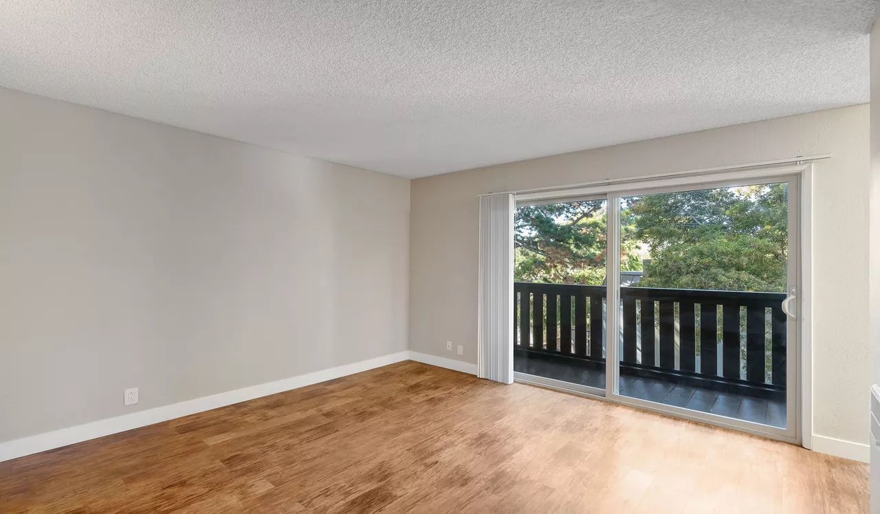 Laurel Crossing - San Mateo, CA - Living Room
