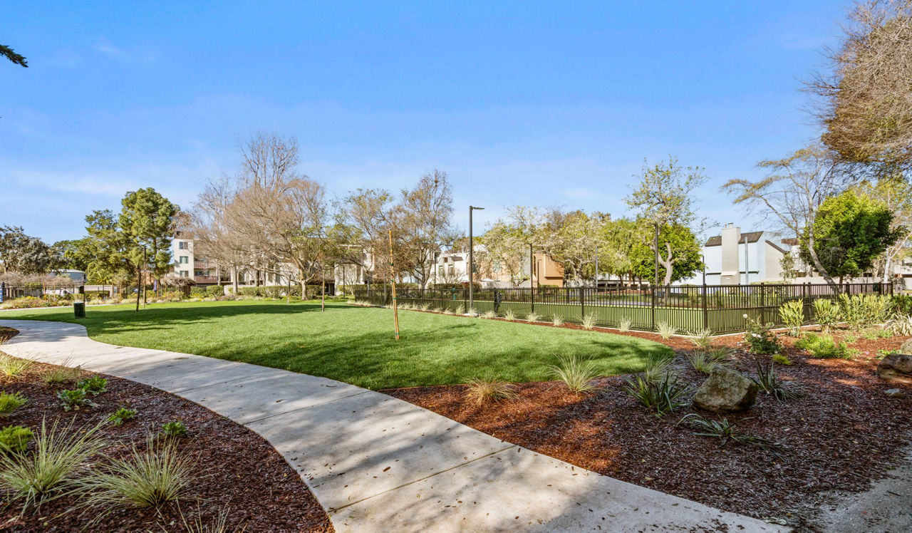 Laurel Crossing - San Mateo, CA - dog park