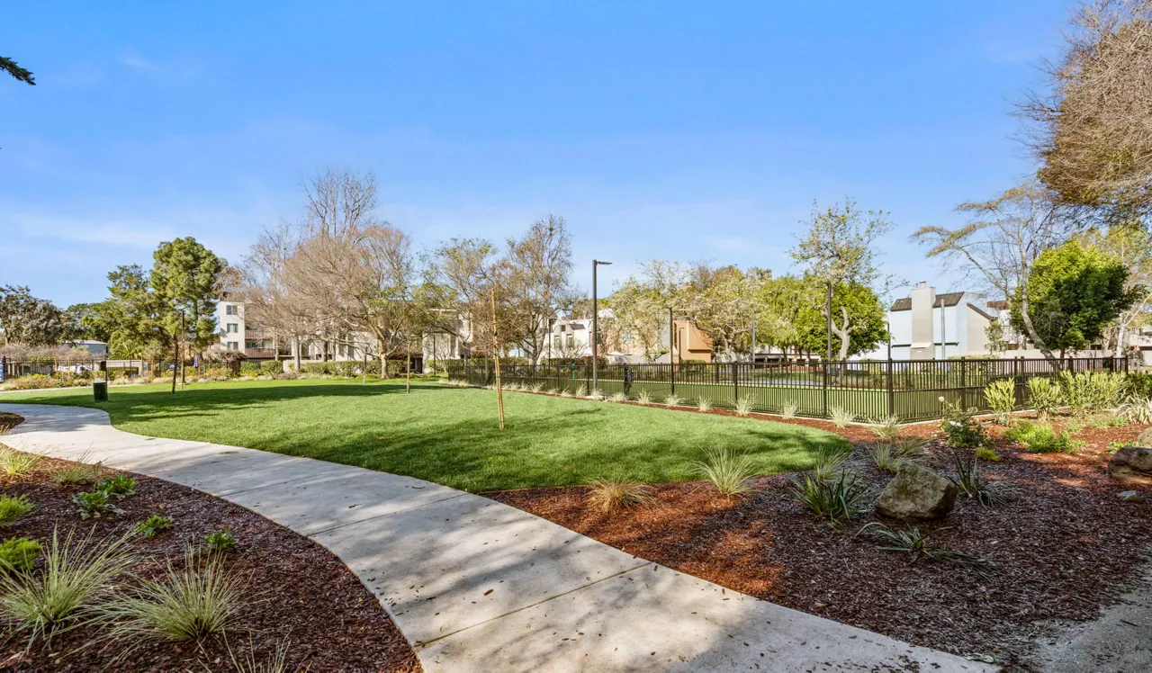 Laurel Crossing - San Mateo, CA - dog park