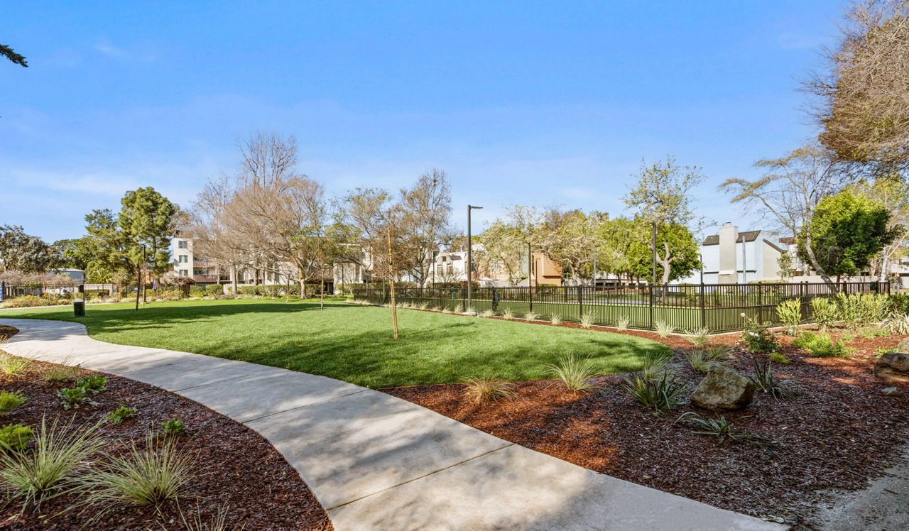 Laurel Crossing - San Mateo, CA - dog park