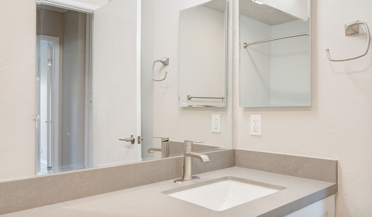 Laurel Crossing  - San Mateo, CA - Bathroom